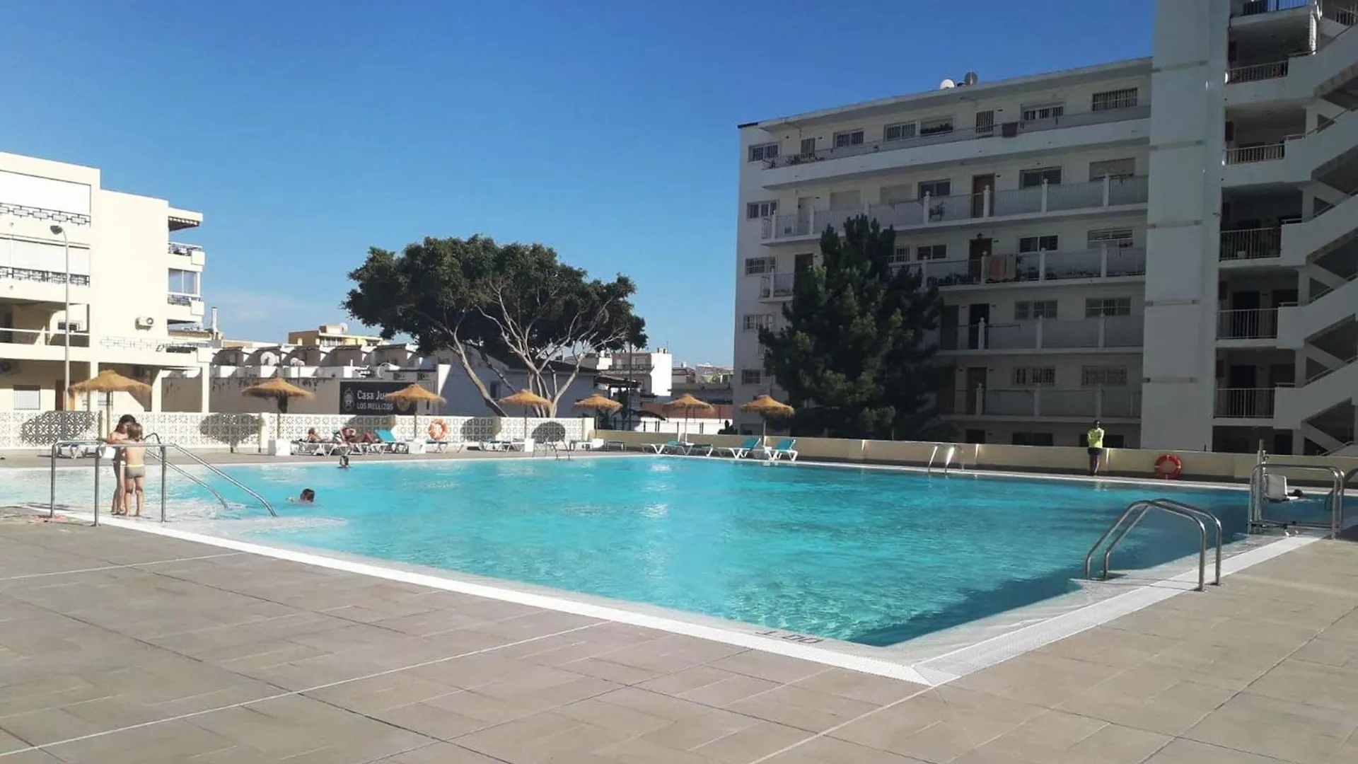 Estudio Con Piscina En Playa Carihuela Torremolinos 0*,  Spanien