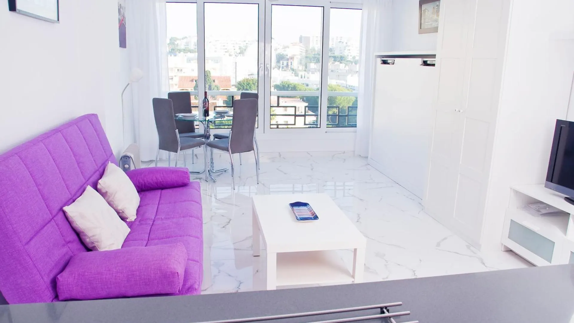 Estudio Con Piscina En Playa Carihuela Torremolinos Apartment